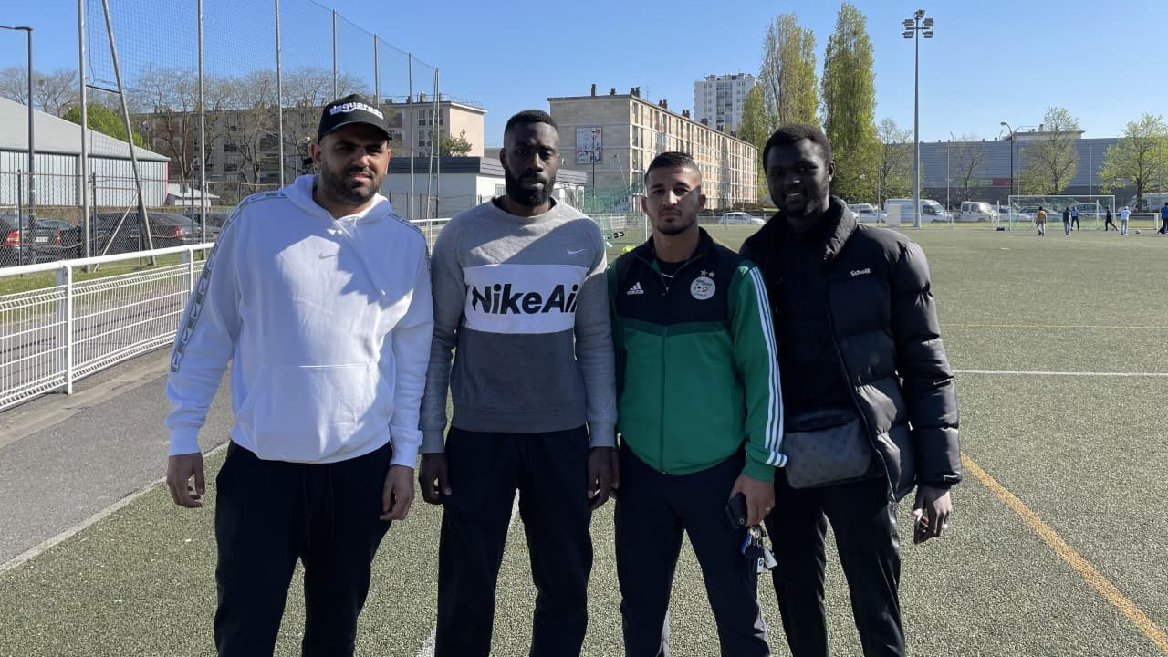 Wahid Mahrez et les amis de Riyad (Bocar, Youssef et Ibrahima) Wahid Mahrez et les amis de Riyad (Bocar, Youssef et Ibrahima)