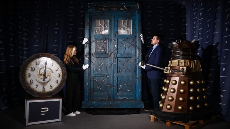 "Doctor Who": 200 objets et costumes de la série culte mis aux enchères