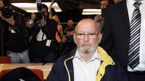 Jean-Claude Mas, le fondateur de Poly Implant Prothèses (PIP), à l'ouverture de son procès devant le tribunal correctionnel de Marseille, le 17 avril 2013.