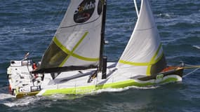 Enda O'Coineen (Kilcullen Voyager - Team Ireland) a démâté ce 1er janvier.