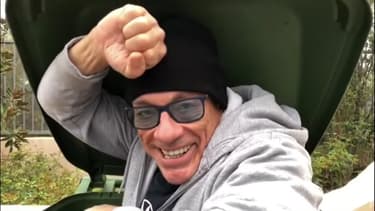 Jean-Claude Van Damme réalise des films en confinement.