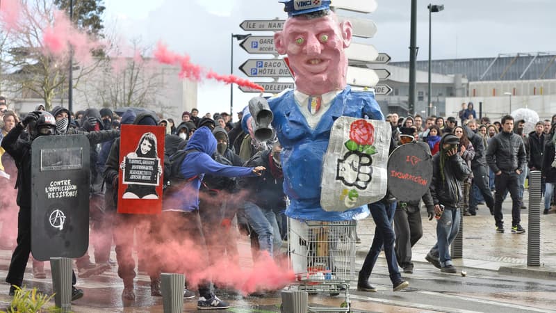 Un policier a été blessé légèrement au thorax samedi lors d'une manifestation à Nantes.