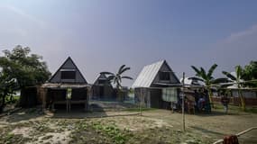 Une "khudi bari", ou "petite maison", au Bangladesh