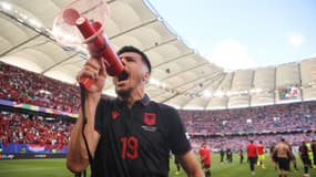 L'attaquant albanais Mirlind Daku après le match Croatie-Albanie 