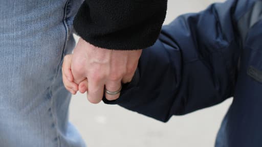 Les chercheurs se sont penchés sur la possibilité de l'existence de déterminations biologiques dans l'instinct paternel.