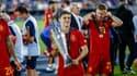 Gavi, milieu de l'Espagne, avec le Trophée de la Ligue des nations, le 19 juin 2023