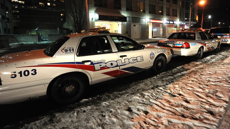 La police le soupçonne d'avoir tué au moins 5 personnes. 