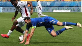 Adil Rami lors de la défaite de Troyes contre Nice.