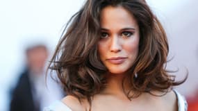 L'actrice Lucie Lucas sur le tapis rouge du Festival de Cannes en 2017
