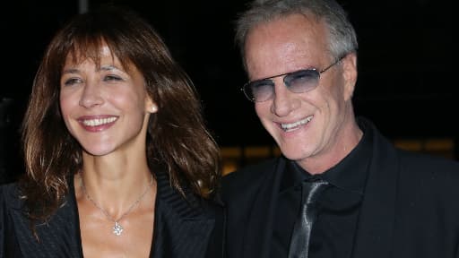 Ils ne souriront plus ensemble. Sophie Marceau et Christophe Lambert, ici photographiés en 2012 à Saint-Denis, ont annoncé leur séparation.