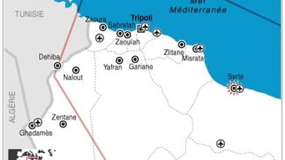 LES REBELLES LIBYENS TENTENT D'ENCERCLER SYRTE
