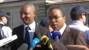 Les deux avocats de Mehdi Nemmouche, ce jeudi matin: Me Apolin Pepiezep (g.) et Me Jean-Paul Mopo Kobanda (d.).