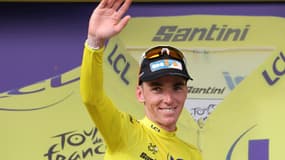 Romain Bardet, premier maillot jaune du Tour de France 2024 le 29 juin 2024