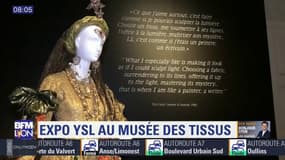 Yves Saint Laurent mis à l'honneur au musée des Tissus de Lyon