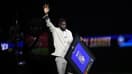 Samuel Umtiti reçoit un hommage lors de France-Azerbaïdjan, le 10 octobre 2025.