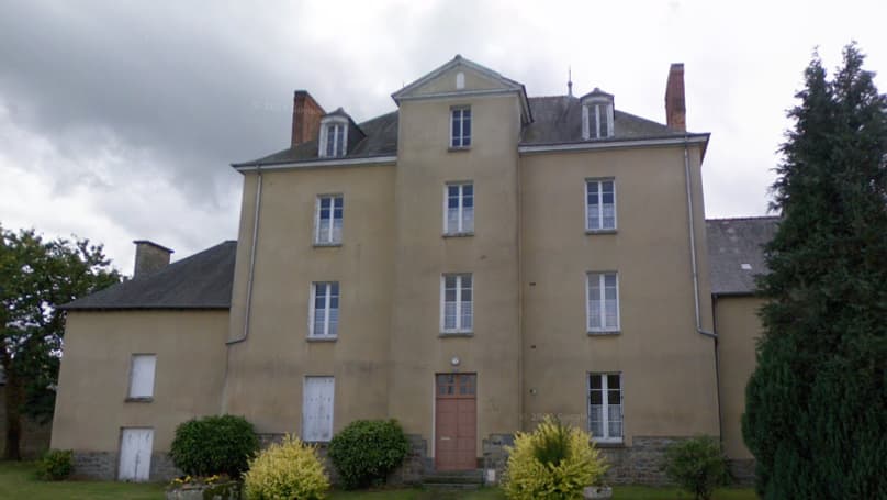 L'ancien presbytère d'Irodouër L'ancien presbytère d'Irodouër