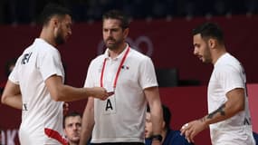 Guillaume Gille avec Nedim Remili et Hugo Descat