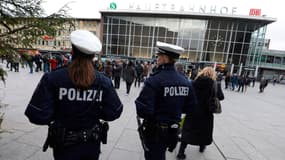 La police allemande a indiqué lundi avoir interpellé ce week-end un demandeur d'asile algérien soupçonné d'agression sexuelle la nuit du Nouvel An à Cologne - Lundi 18 janvier 2016