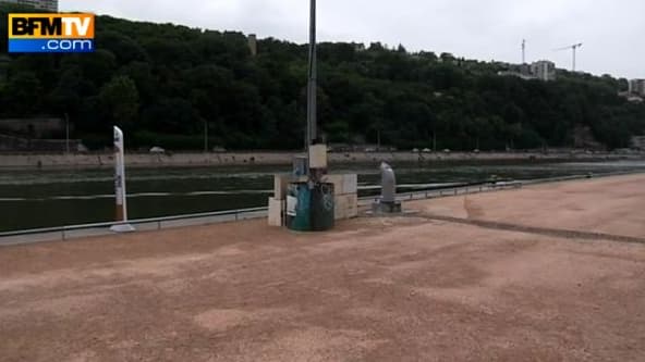 Trois jeunes sont morts dans la nuit de samedi à dimanche, après que leur vcoiture soit tombée dans la Saône.