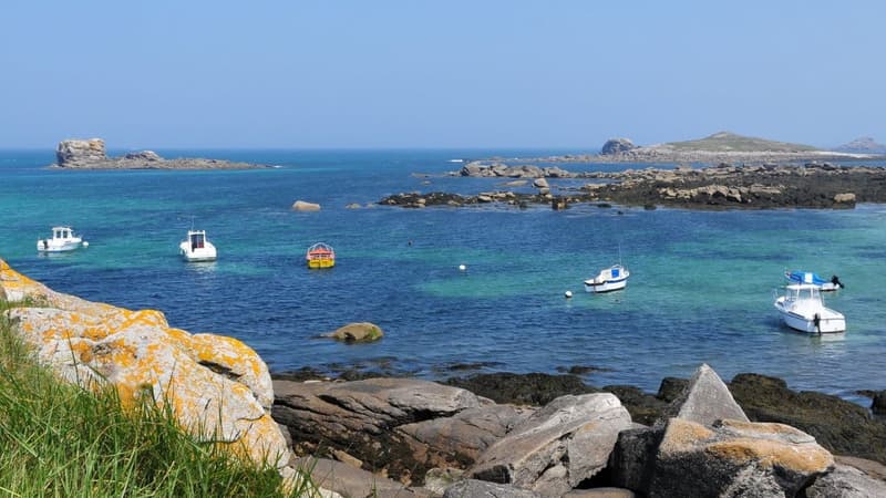 Des bidons d'acide se sont échoués sur les plages du Nord-Finistère - Vendredi 11 mars 2016