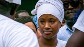 Fatima Barry lors d'une marche blanche organisée à Rouen en hommage à son mari, le 26 juillet 2019