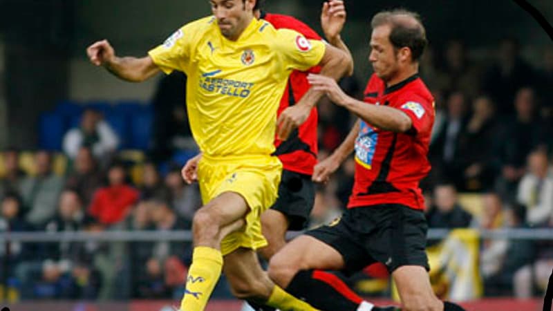 Sans club depuis son départ de Villarreal l'été dernier, Robert Pires s'est engagé jeudi avec Aston Villa