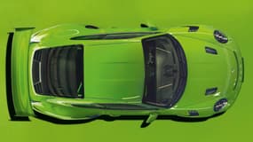 Les vitres arrière de la sportive 911 GT3 RS sont réalisées dans le même matériau que les écrans des smartphones.
