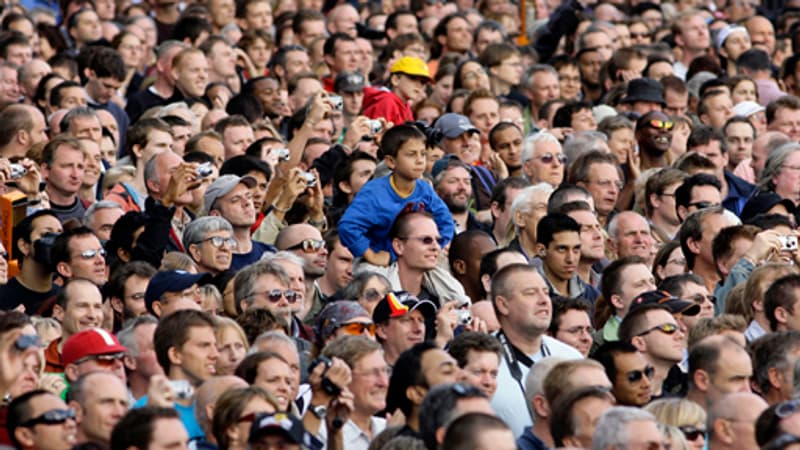 Le monde est passé de 5 enfants par femme à 2,2 aujourd'hui, un humain sur 4 vit déjà dans un pays qui a passé son pic démographique: les chiffres fous (et préoccupants) de la population mondiale