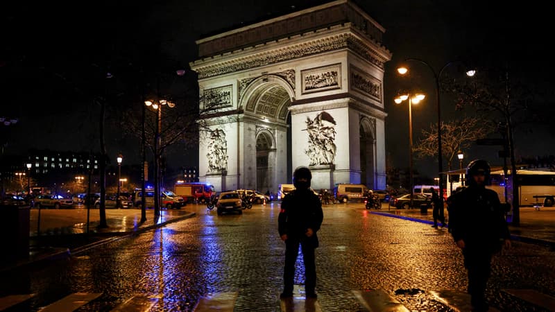 Attaque au couteau sous l'Arc de Triomphe: l'assaillant avait appelé le commissariat d'Aulnay-sous-Bois pour annoncer son geste