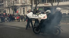 Une manifestation à Athènes, en Grèce, le 5 mars 2023, après la catastrophe ferroviaire. 