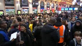 Les perturbations en gare devraient se poursuivre dans les prochains jours. 