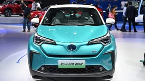 La voiture électrique Toyota C-HR EV au salon automobile de Shanghai, le 19 avril 2021