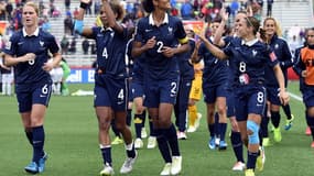 Wendy Renard et ses équipières joueront en même temps que les Bleus