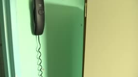 Prisons: installer des téléphones fixes dans chaque cellule de prison, bonne ou mauvaise idée?