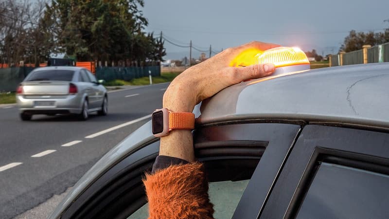 Regarder la vidéo Un gyrophare bientôt obligatoire dans votre voiture si vous roulez en Espagne