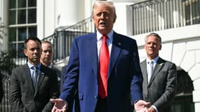 Donald Trump devant la Maison Blanche ce mercredi 9 avril.