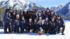 L'équipe de France féminine de biathlon lors de l'étape de Coupe du monde à Canmore, en mars 2024.