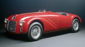 La 125S fût en 1947 la première Ferrari fabriquée officiellement par la marque.