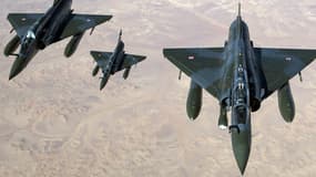 L'heure de vol d'un Mirage 2000 est estimé à 11 700 euros