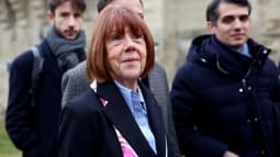 Gisèle Pelicot arrive au tribunal judiciaire d'Avignon, le 19 décembre 2024, avant le verdict.