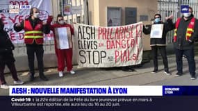  "On est totalement oubliés": les AESH dans la rue à Lyon 