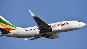 Un Boeing 737 de la compagnie Ethiopian Airlines à Abidjan en Côte d'Ivoire, en novembre 2017. 