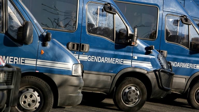 Des véhicules de gendarmerie - Image d'illustration 