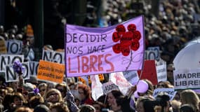 Manifestation à Madrid poru défendre le dorit à l'avortement.