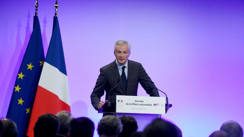 Ce lundi, dans un discours à Bercy devant les professionnels du secteur de l’automobile, le ministre de l’Economie Bruno Le Maire a réaffirmé sa volonté de durcir encore plus le malus pour les véhicules fortement émetteurs de CO2.