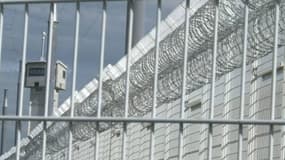 L'Institut national des hautes études de sécurité (Inhes) avait dénombré, lors d'un colloque en 2008, 340 "détenus radicaux" ou "en voie de radicalisation" sur les 64.000 prisonniers.