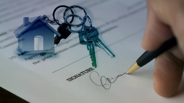 Pour contraindre l'acheteur ou le vendeur à signer, il y a des conditions