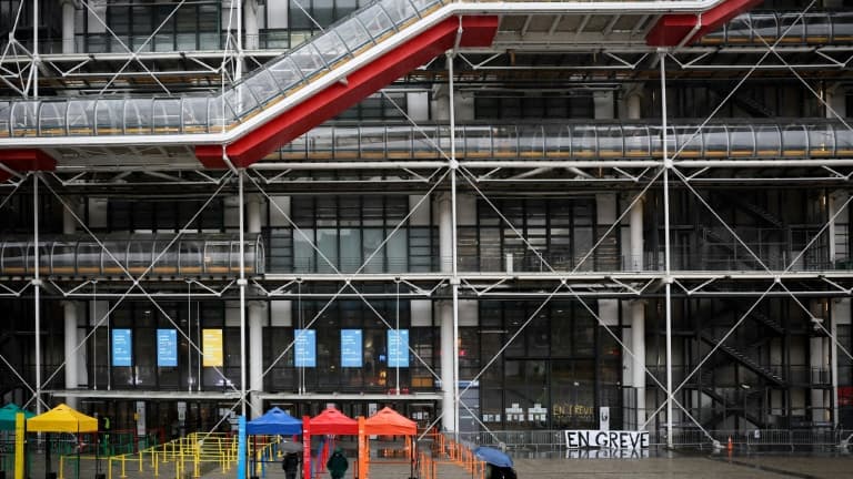 L'entrée du Centre Pompidou à Paris, touché par une grève, le 16 novembre 2023