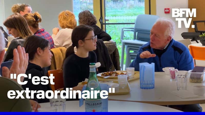 En Normandie, les bienfaits d'une cantine intergénérationnelle qui permet de renouer les liens entre enfants et seniors