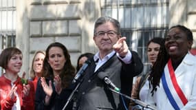 L'Insoumis Jean-Luc Mélenchon s'exprime lors de la manifestation du 1er mai à Paris 